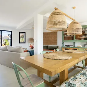 Surf D'hotes Couette-café Biarritz