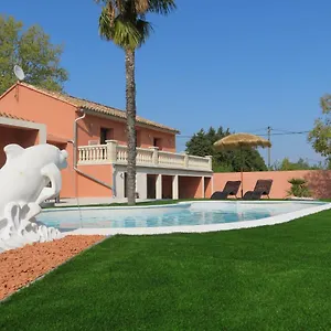 Maison 4 étoiles Et 3 étoiles Indépendants Avec Piscine Maison d'hôtes LʼIsle-sur-la-Sorgue