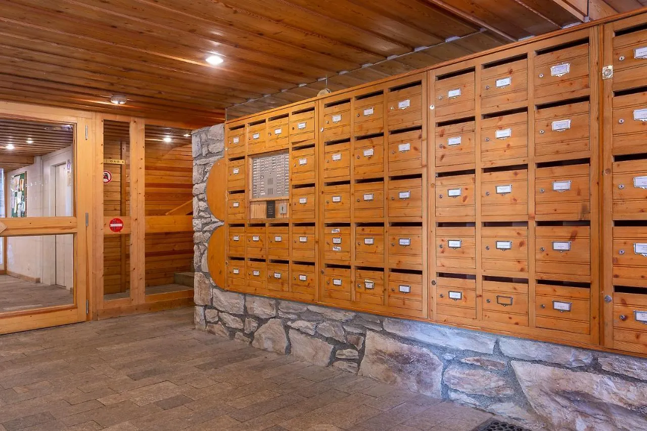 Residence Le Val D'Illaz - Val-D'Isere Aparthotel